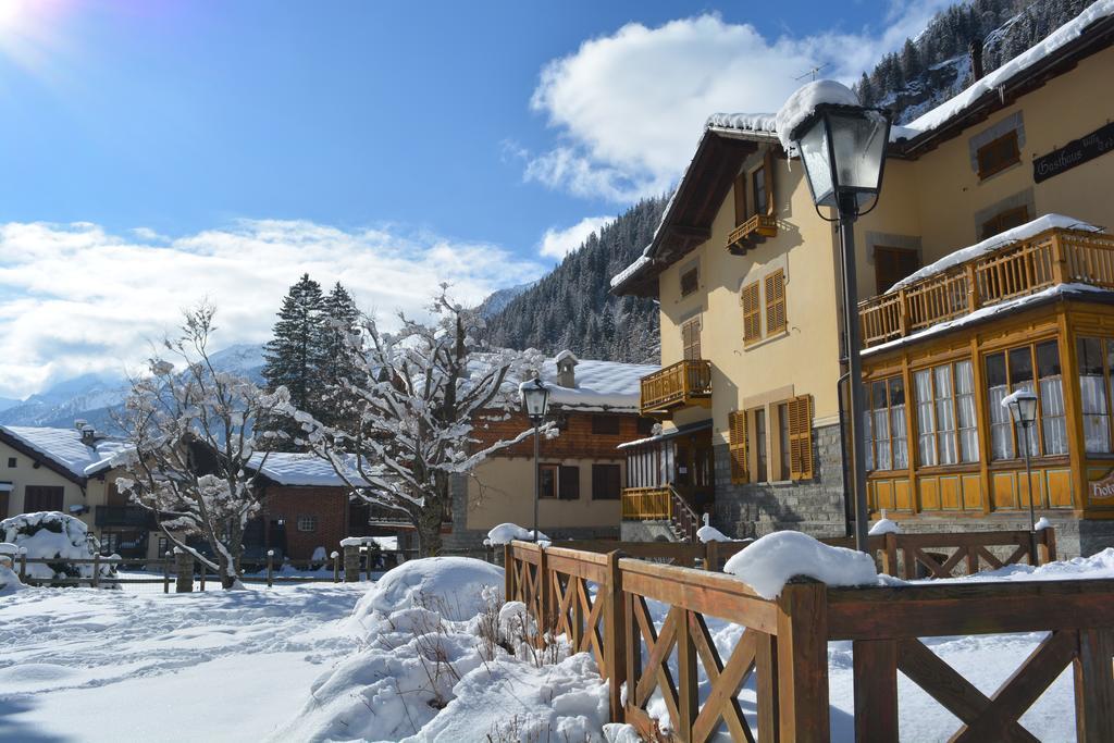 Hotel Villa Tedaldi グレッソネイ・サイント・ジェアン エクステリア 写真
